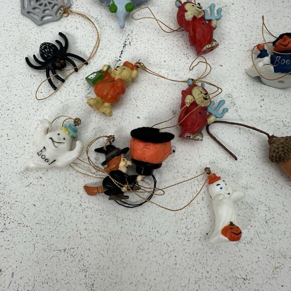 Lot 15 Vintage Mini Micro 1" Halloween Ornaments Witch Ghost Cat Bat Miniatures - Picture 4 of 6